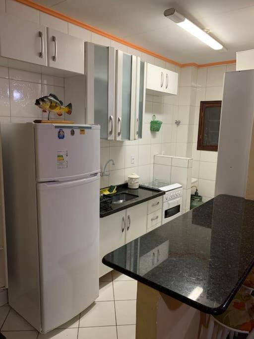 Apartamento Marinas 13 Maranduba ウバトゥバ エクステリア 写真